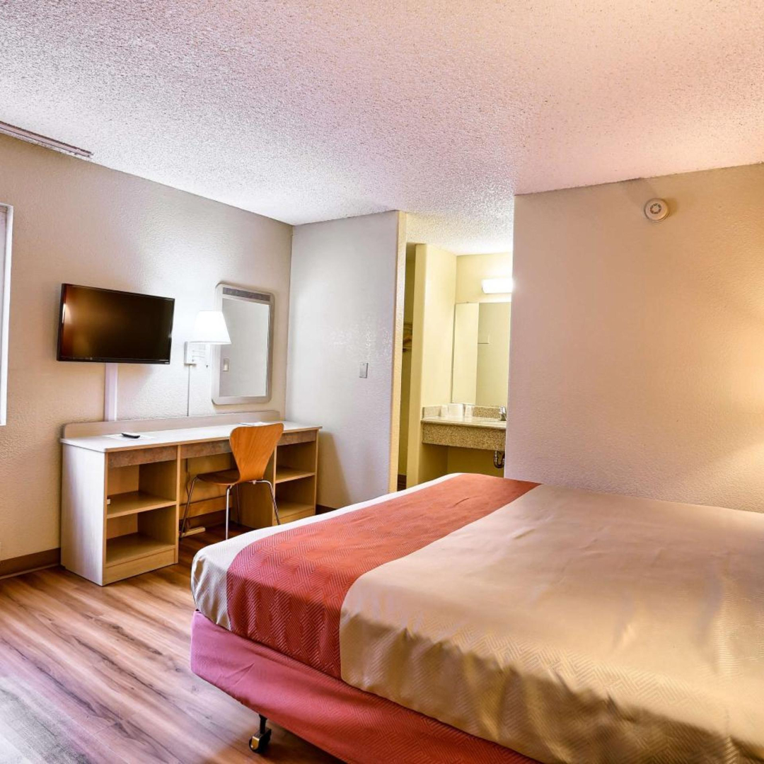 Photo - Cathedral Hill Hotel