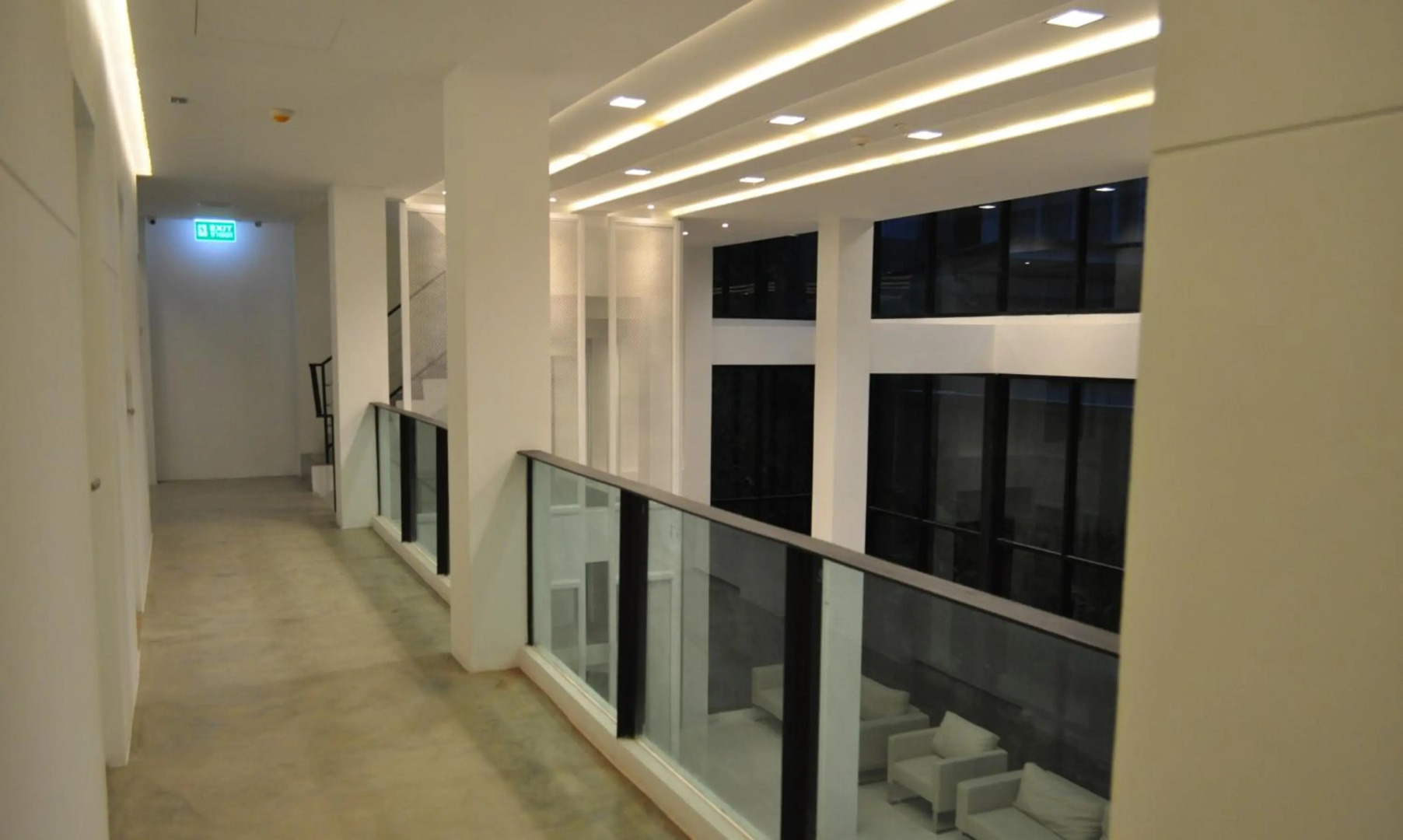 Photo - Rezt Bangkok