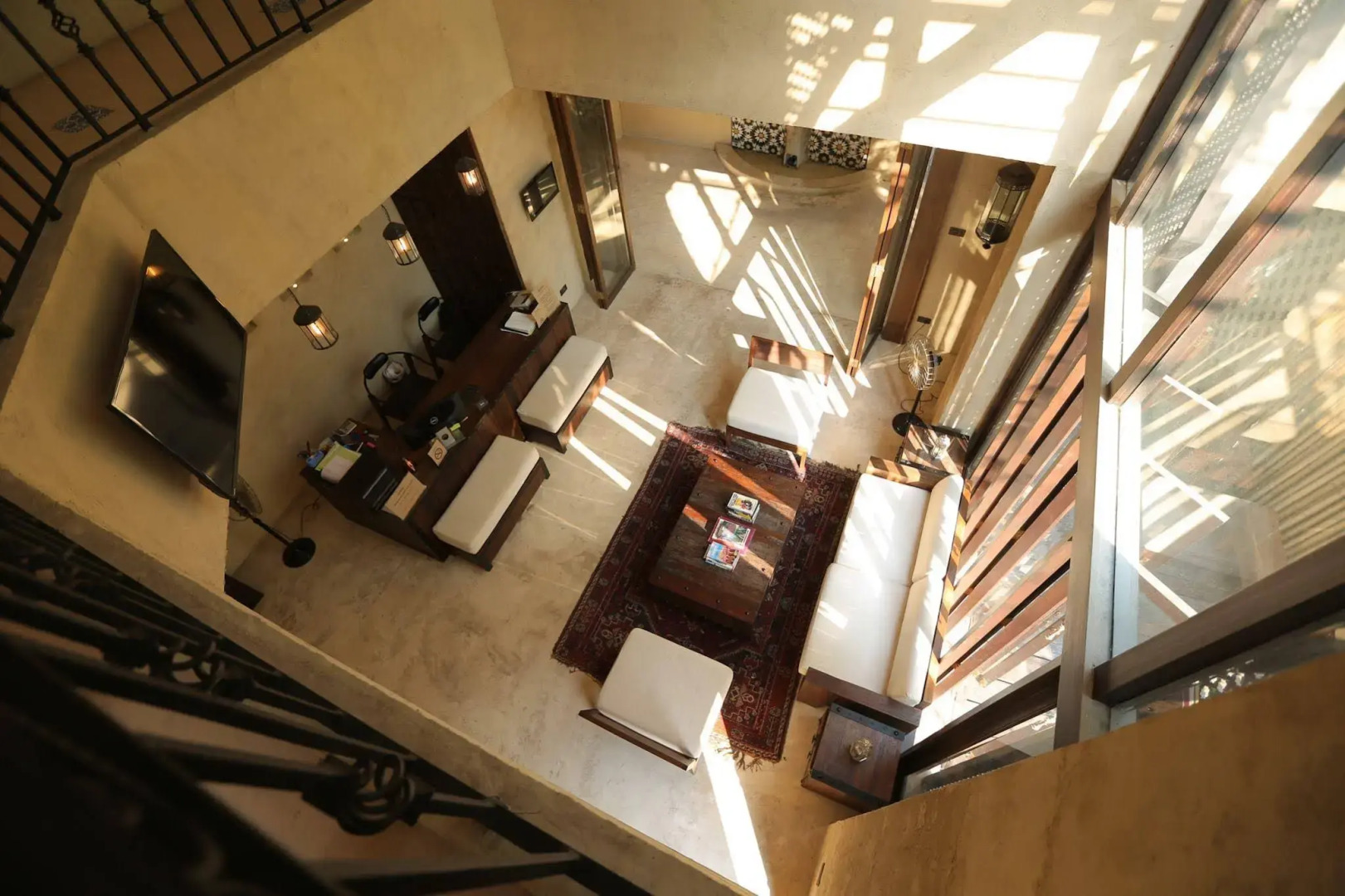 Photo - Dewan Bangkok