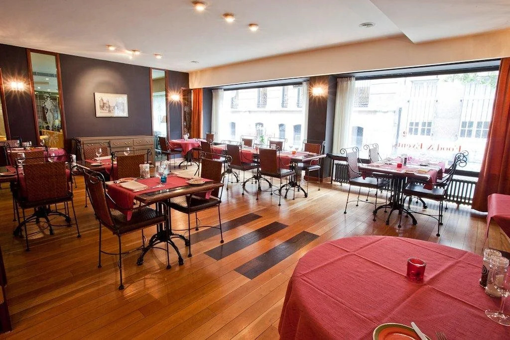 Photo - Theater Hotel