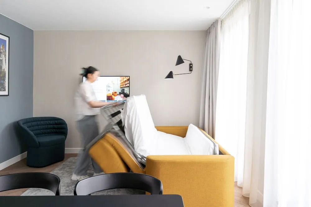 Foto - YAYS Antwerp Opera by Numa