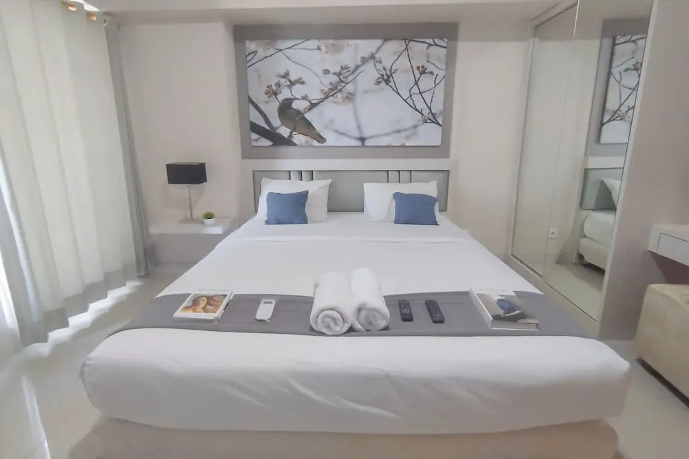 Spacious And Modern Studio At Tanglin Supermall Mansion Apartment