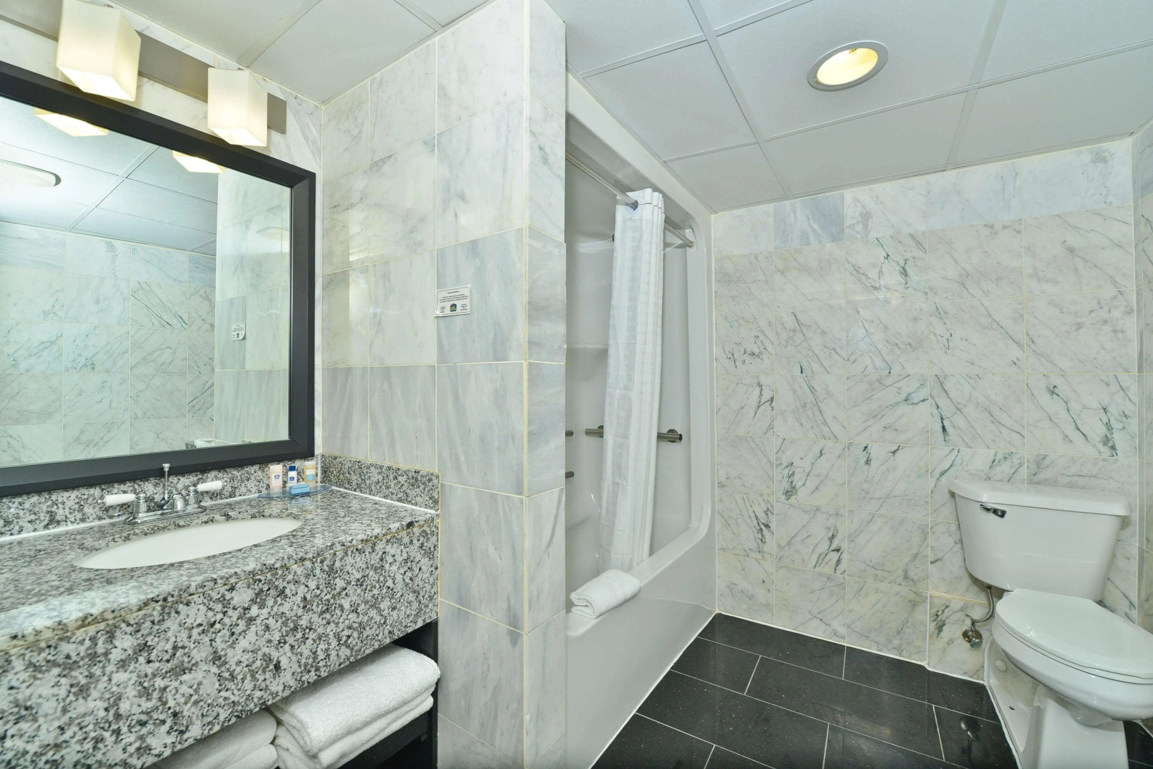 Photo - Aiden by Best Western Newark Airport