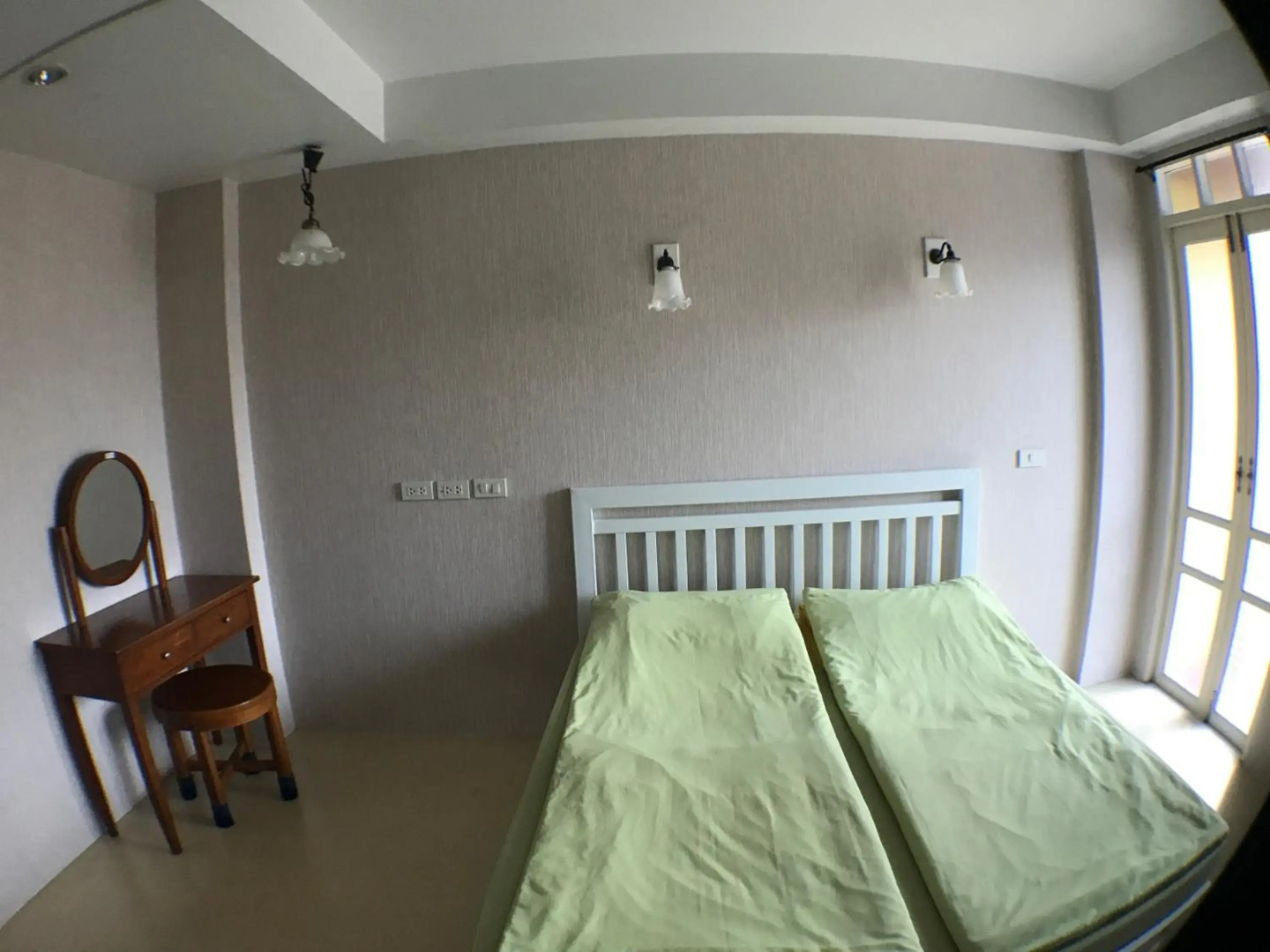 Foto - Roof View Place