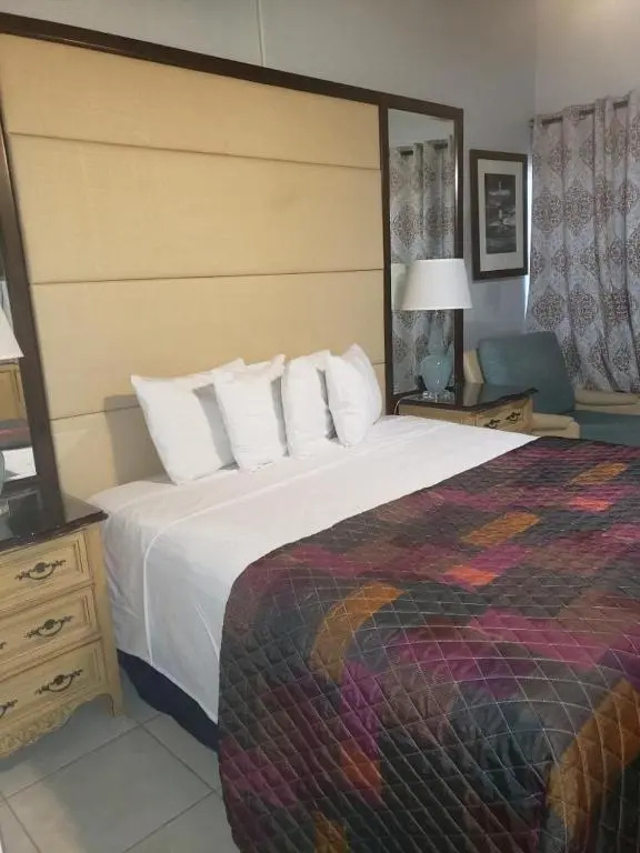 Georges Royal Inn — фото 1