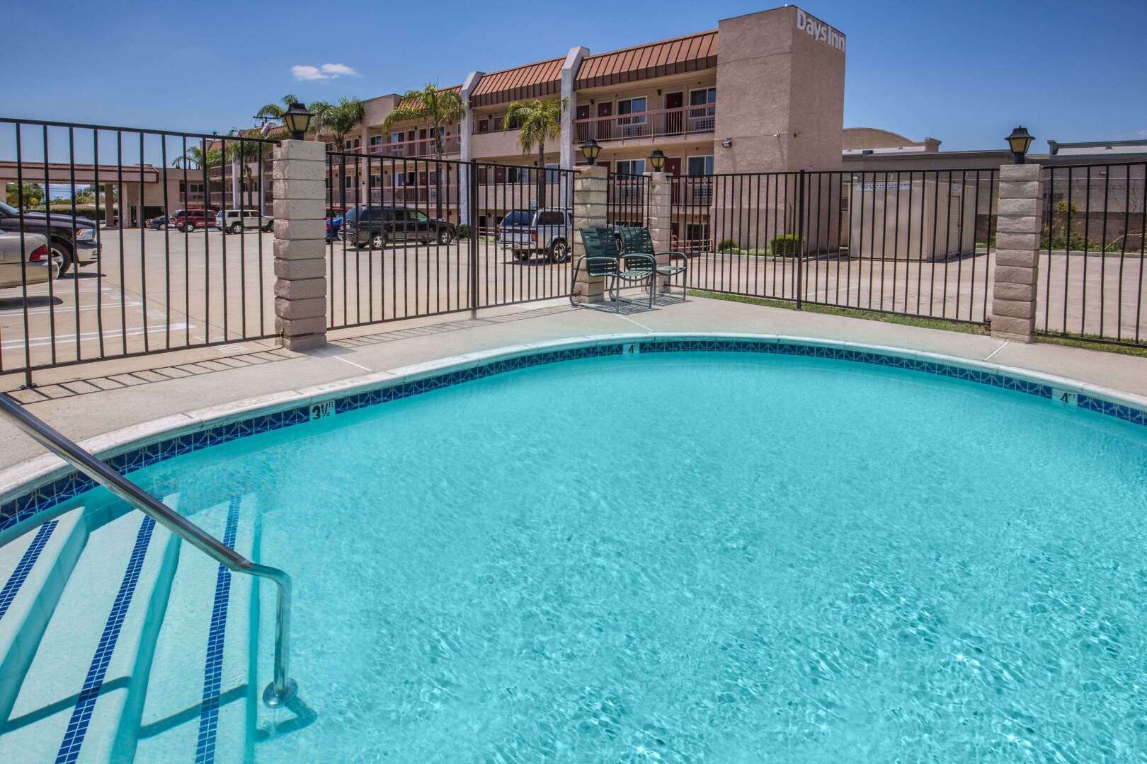 Foto - Days Inn by Wyndham Ontario Airport