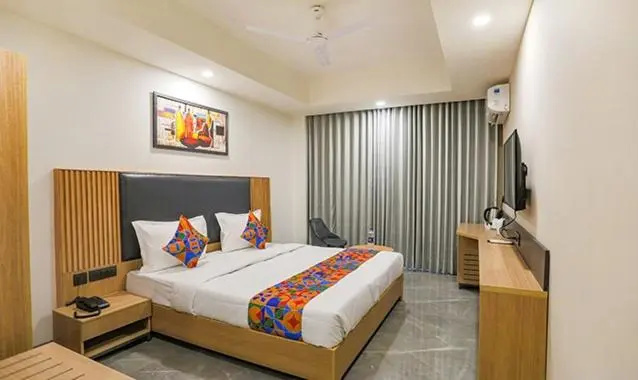Photo - Saltstayz Premier - Cyber Hub