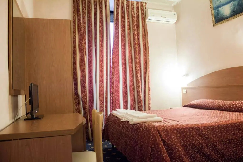 Photo - Hotel Taverna Dantesca