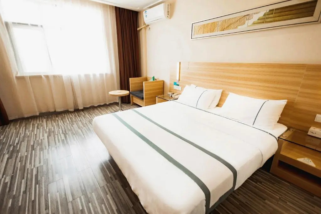 City Comfort Inn Huanggang Macheng City Macheng Square