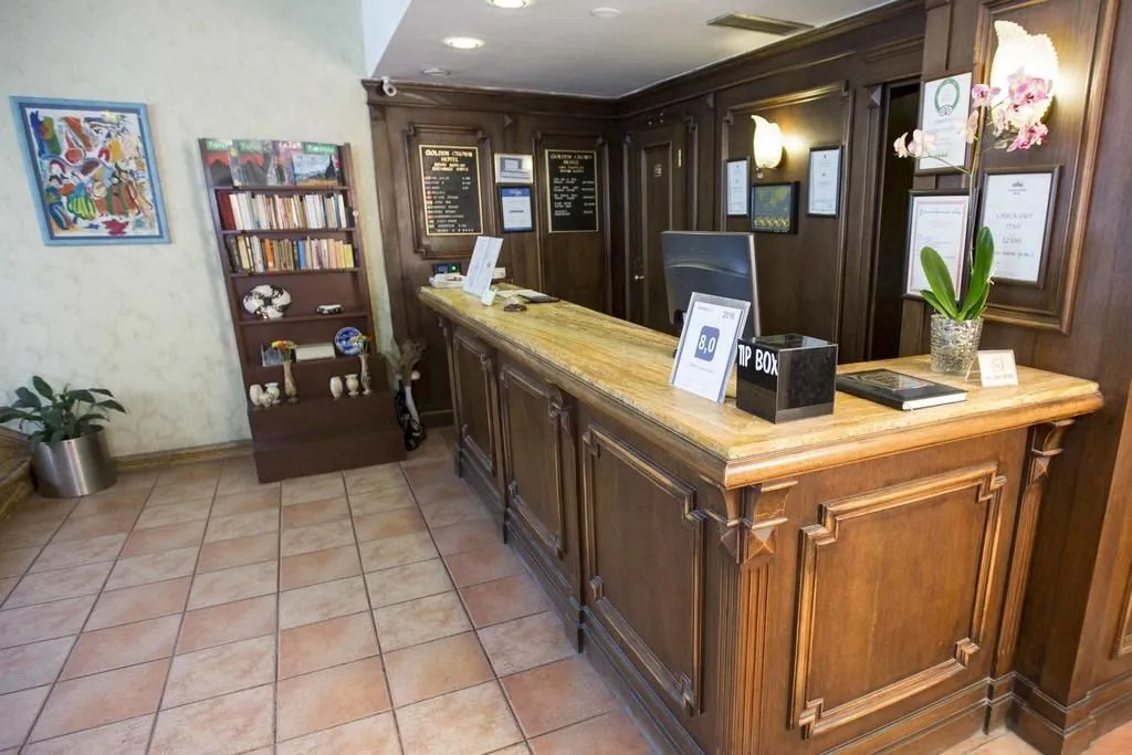 Foto - Golden Crown Hotel