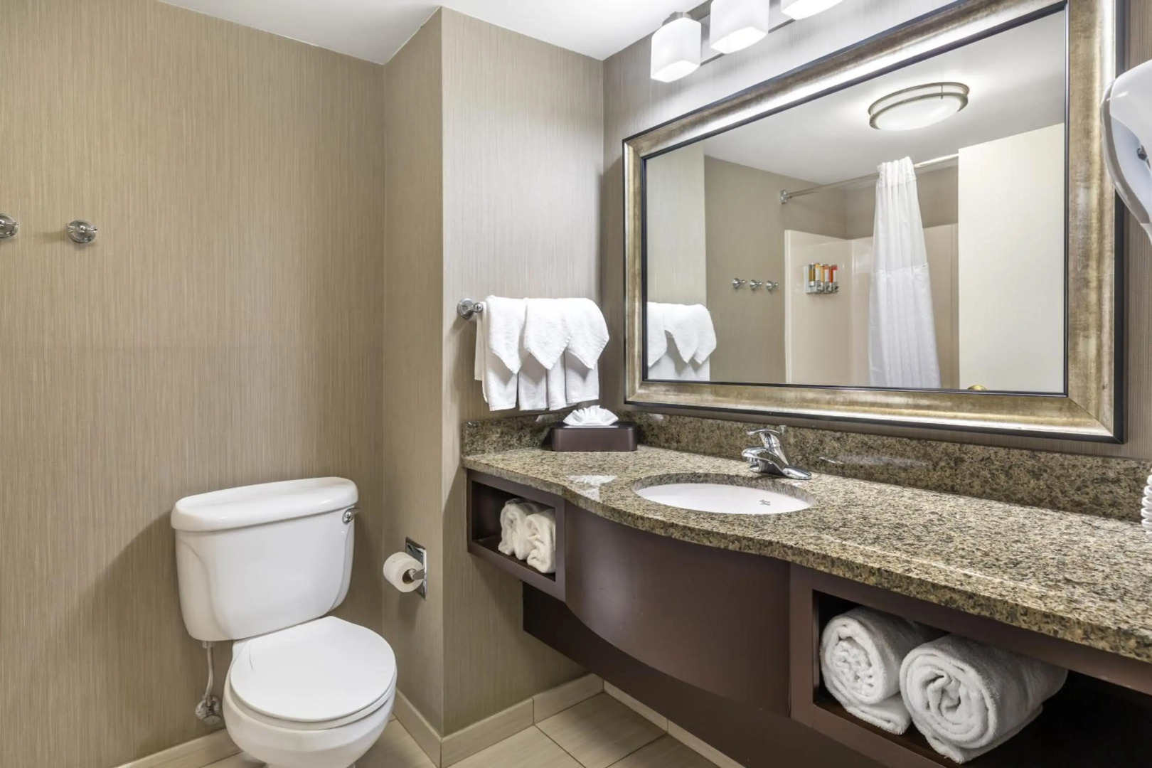 Foto - Comfort Inn & Suites Logan International Airport