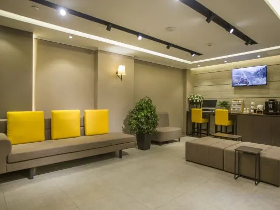 Homeinn Plus Hotel (Hefei Huaihe Road Pedestrian Street)