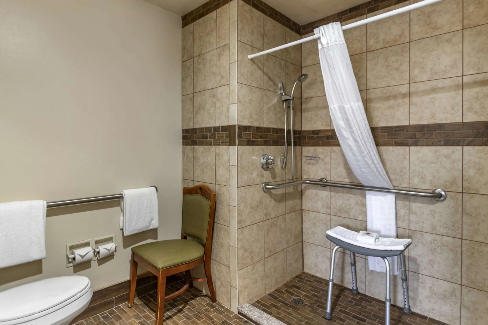 Photo - Comfort Inn Tulsa Midtown