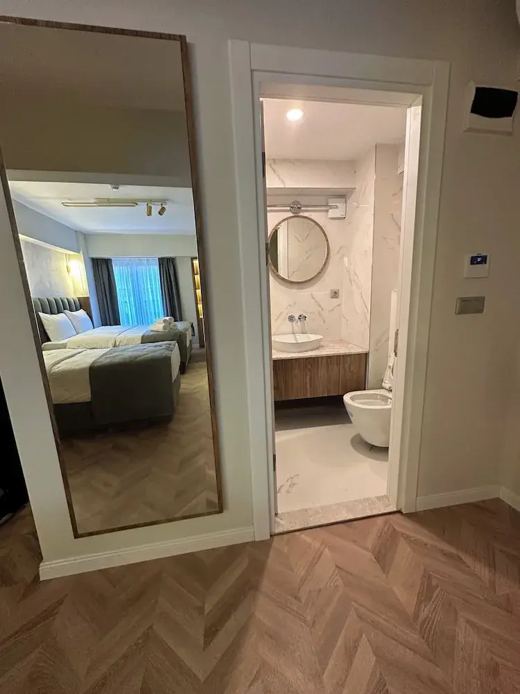 Photo - Iris Han Hotel