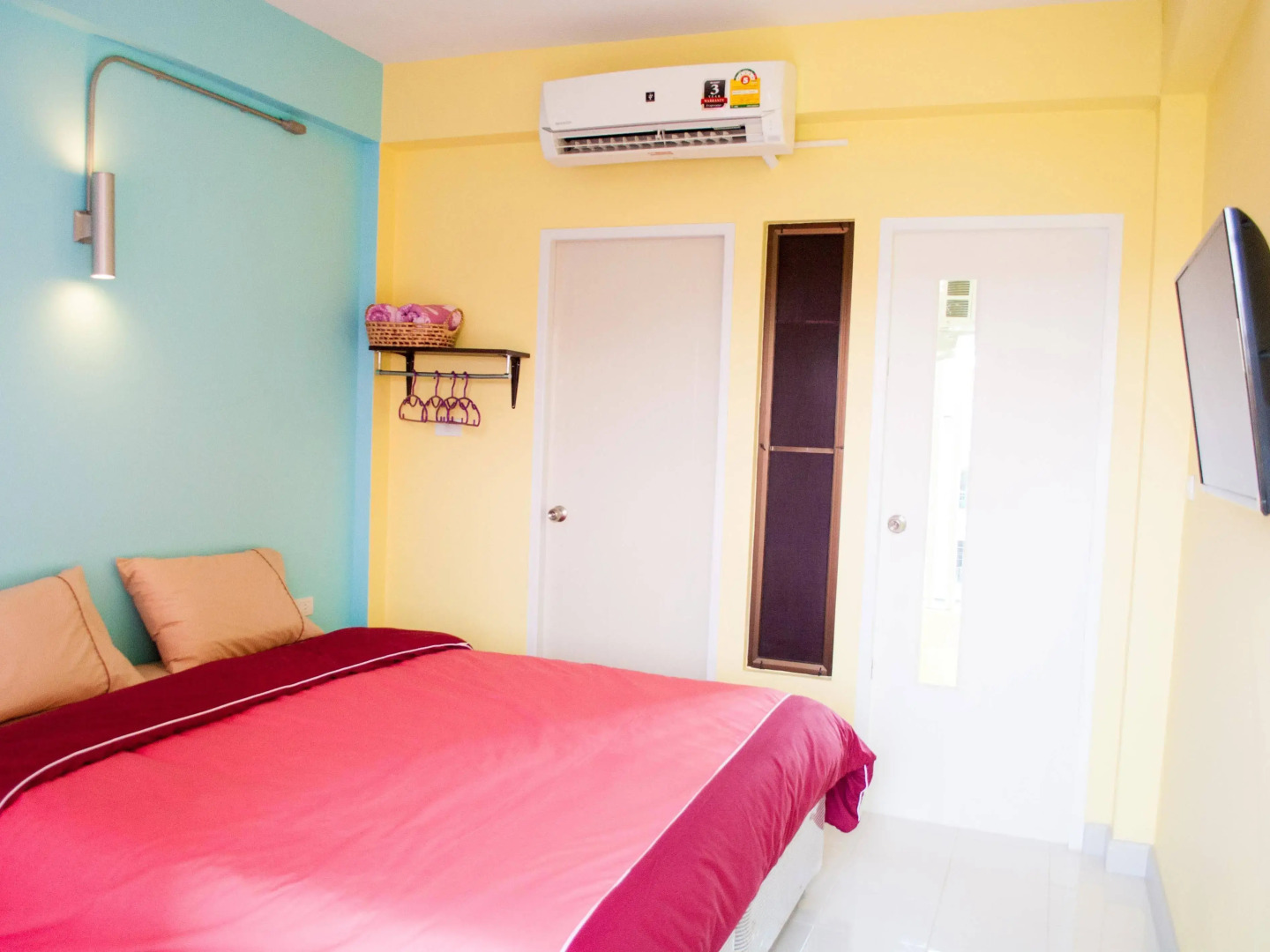 Photo - Chor Chang House