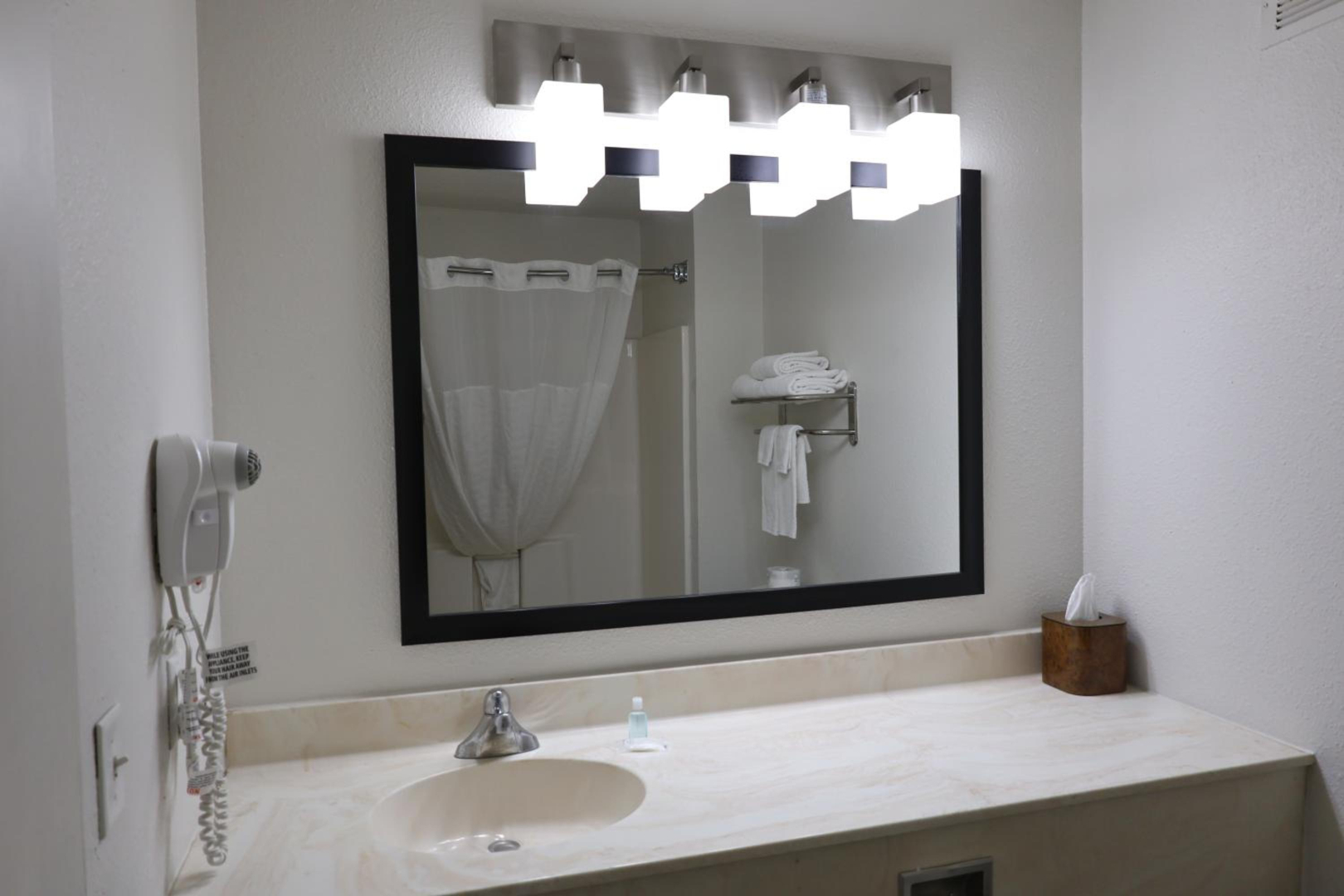 Foto - MainStay Suites Madison Airport