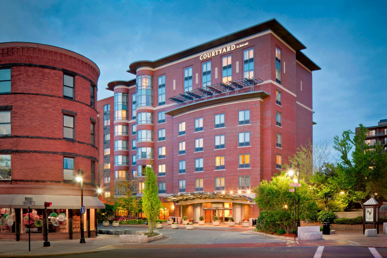 Foto - Courtyard by Marriott Boston Brookline