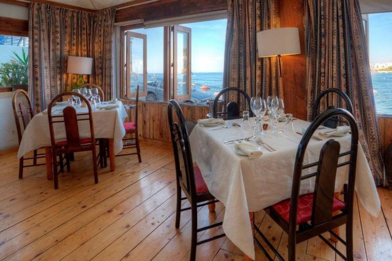 Foto - Ambassador Hotel