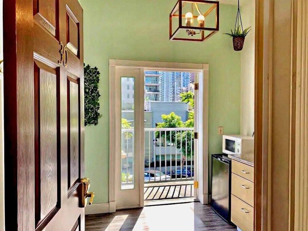 Photo - Somerset Hotel