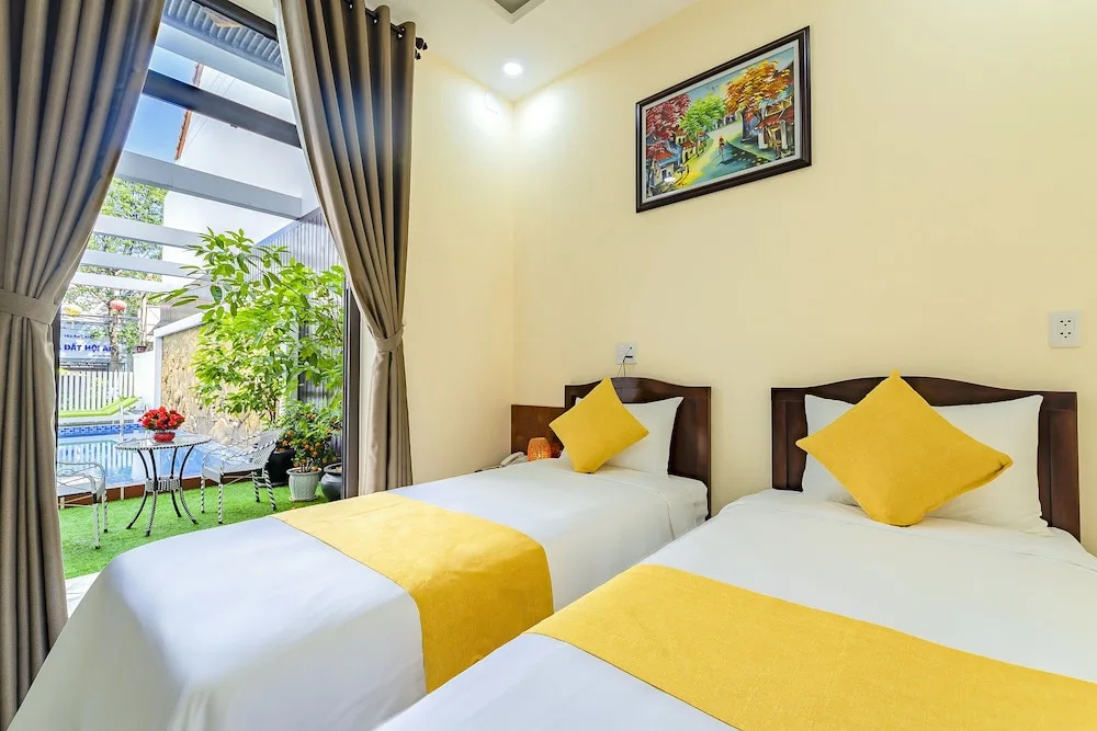 Photo - Green Hill Hotel