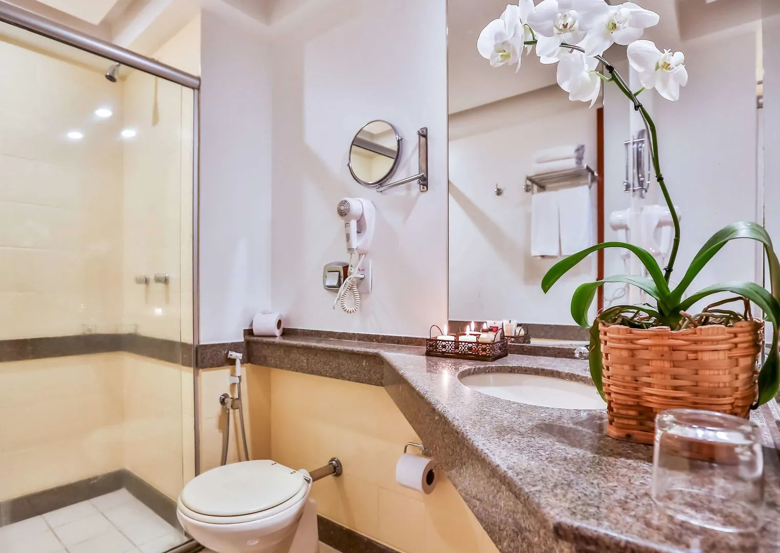 Photo - Golden Tulip Goiania Address