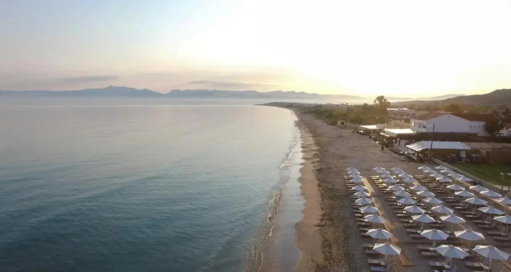 Foto - Acharavi Beach Hotel