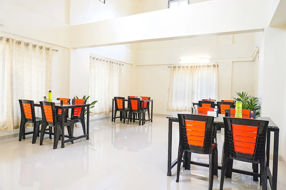 Foto - FabHotel Majestic Luxurious - Nr Rajaram Bhiku Pathare Stadium