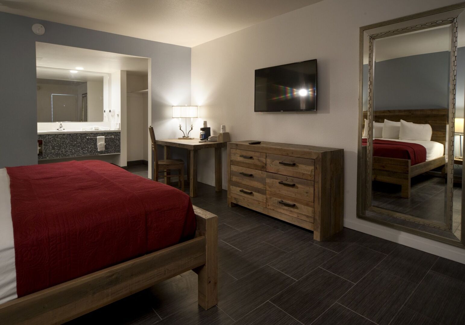 Photo - Thunderbird Boutique Hotel