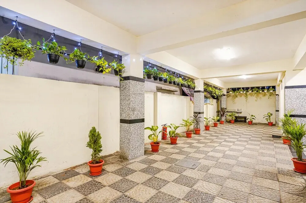 Photo - FabHotel Eminent Suites Banjara Hills - Nr LV Prasad Institute