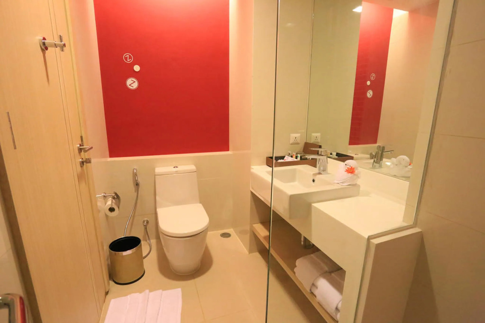 Foto - SLEEP WITH ME HOTEL design hotel @ patong (SHA Plus+)