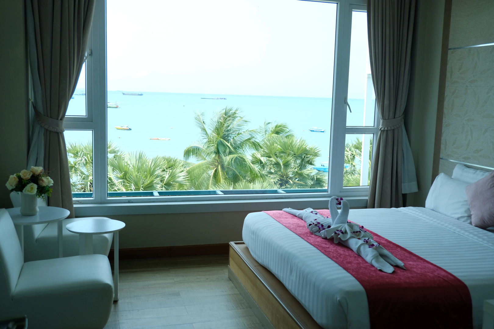 Foto - The Beach Front Resort Pattaya  - SHA Plus