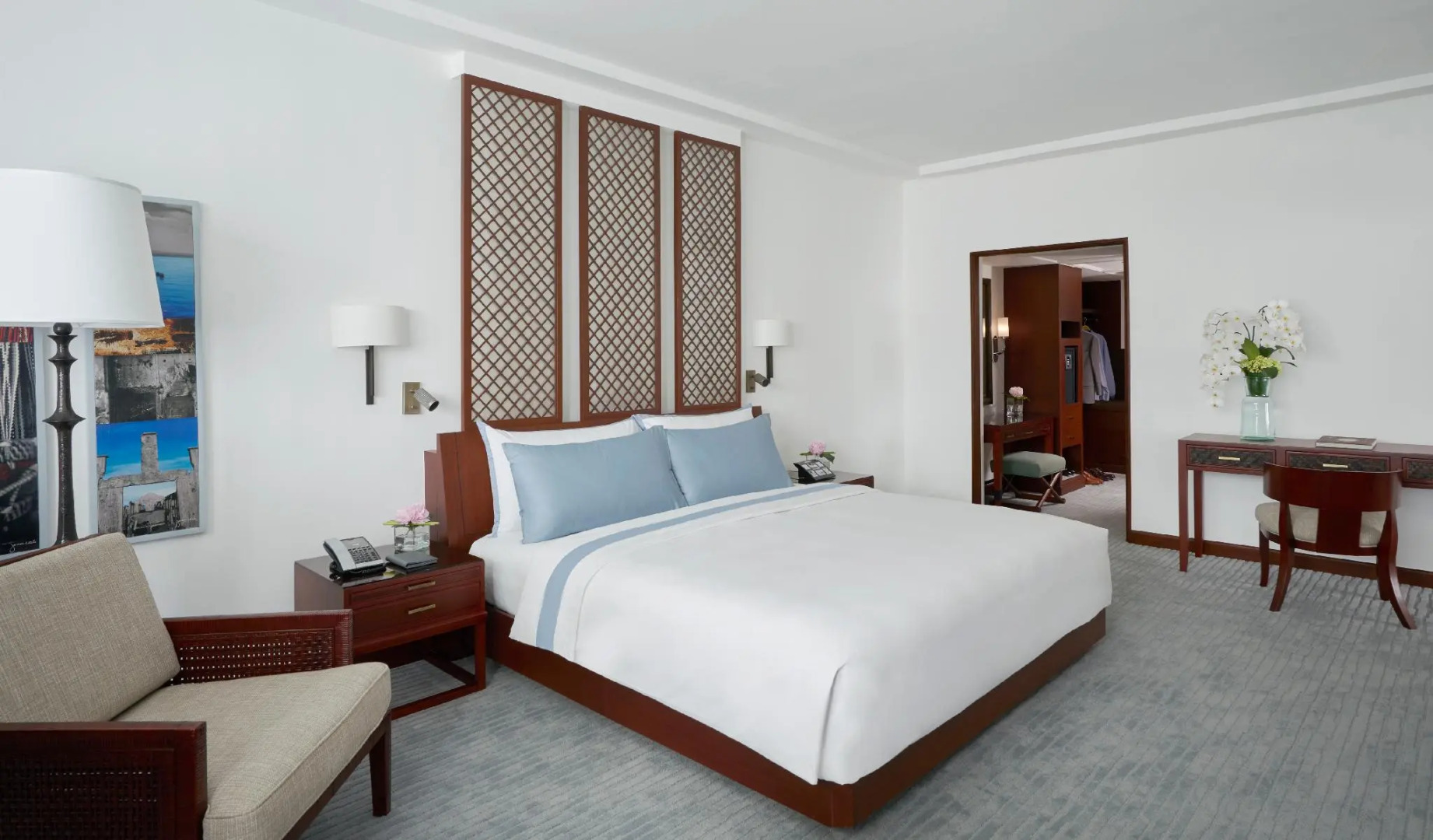 Photo - The Peninsula Manila