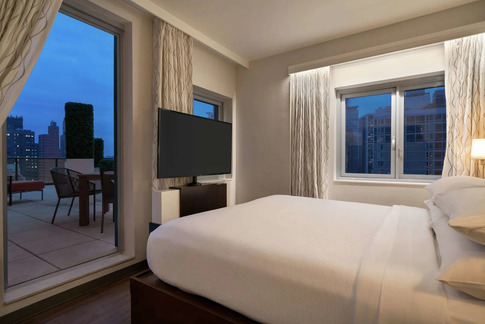 Photo - Embassy Suites By Hilton New York Manhattan Times Square