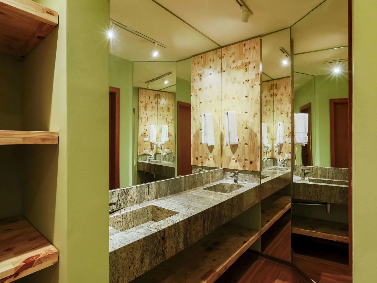 Photo - Hotel Nacional Inn Curitiba Santa Felicidade