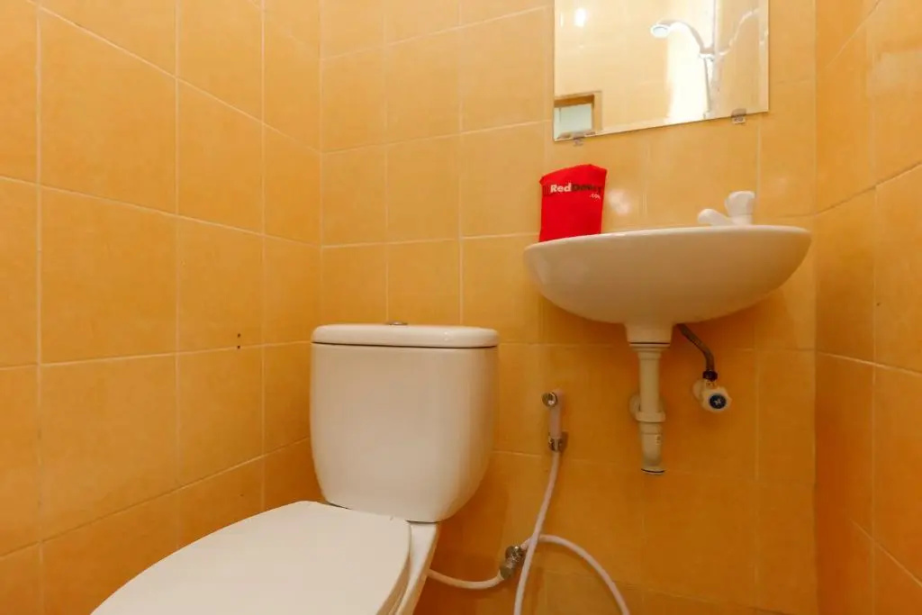 Photo - RedDoorz Plus near Ciputra World Kuningan 2