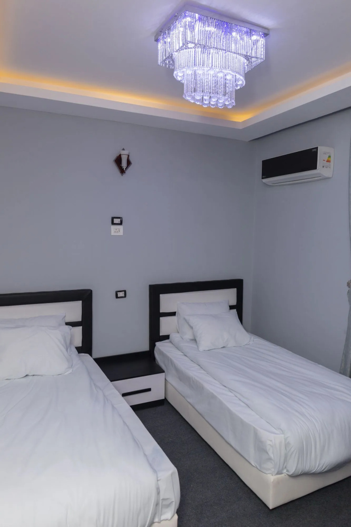 Photo - Capital Hotel