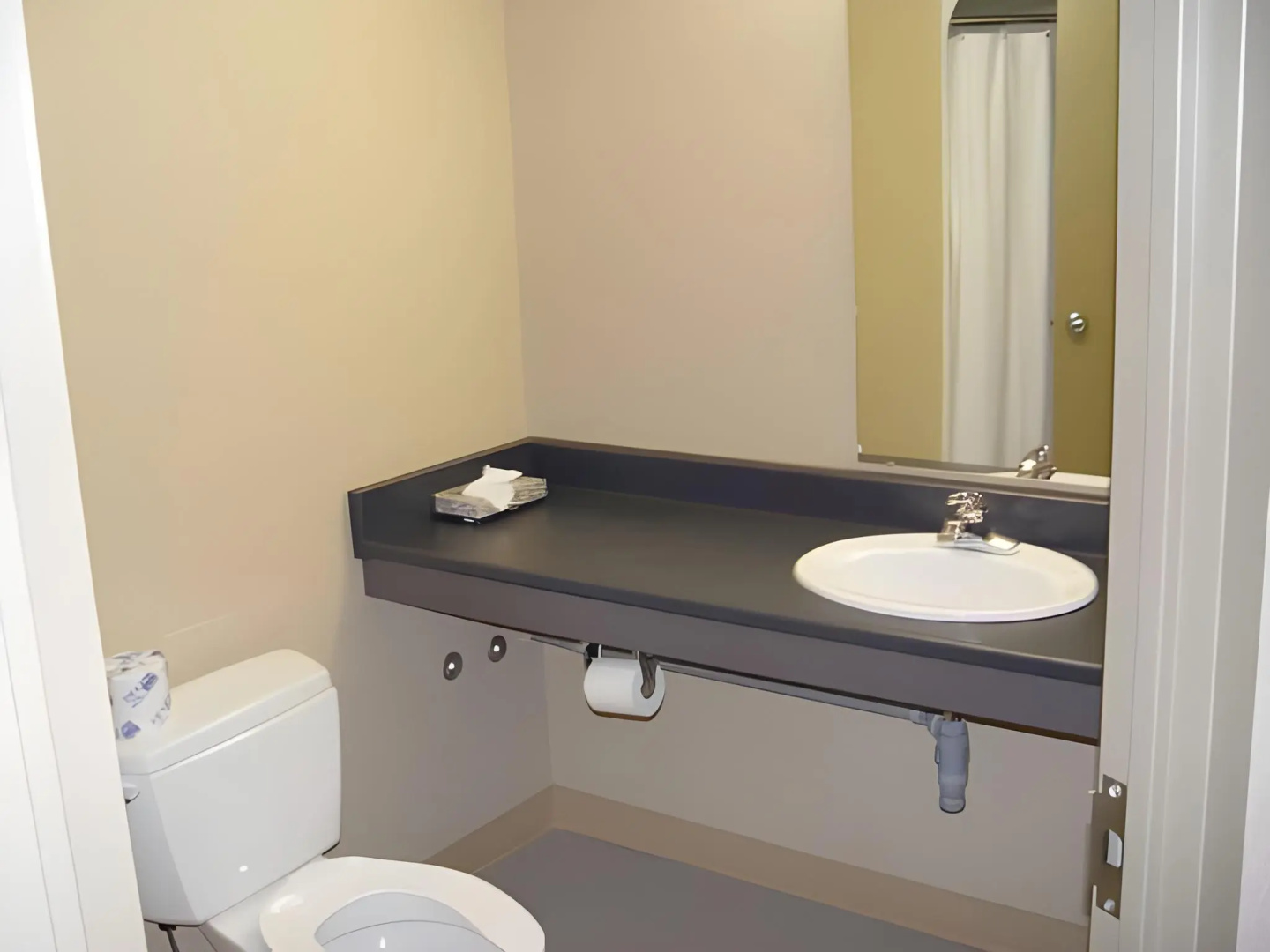 Photo - Residence & Conference Centre - Ottawa West
