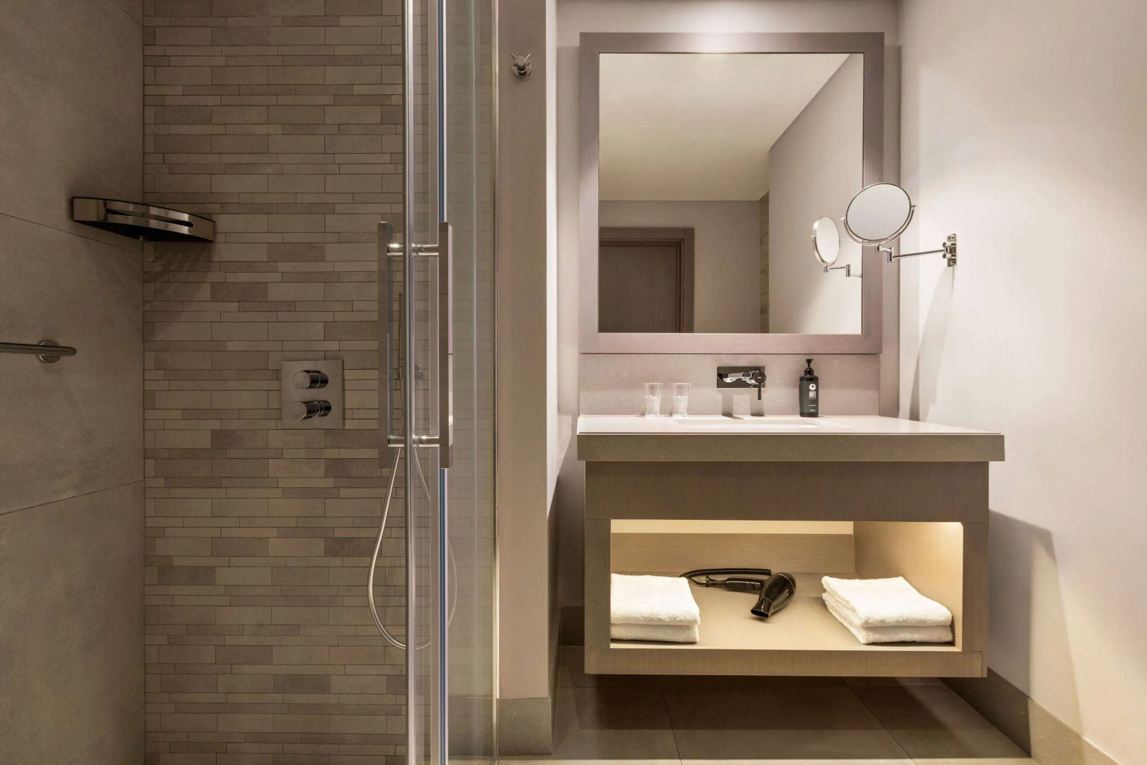 Foto - Ramada Plaza by Wyndham Batumi & Casino