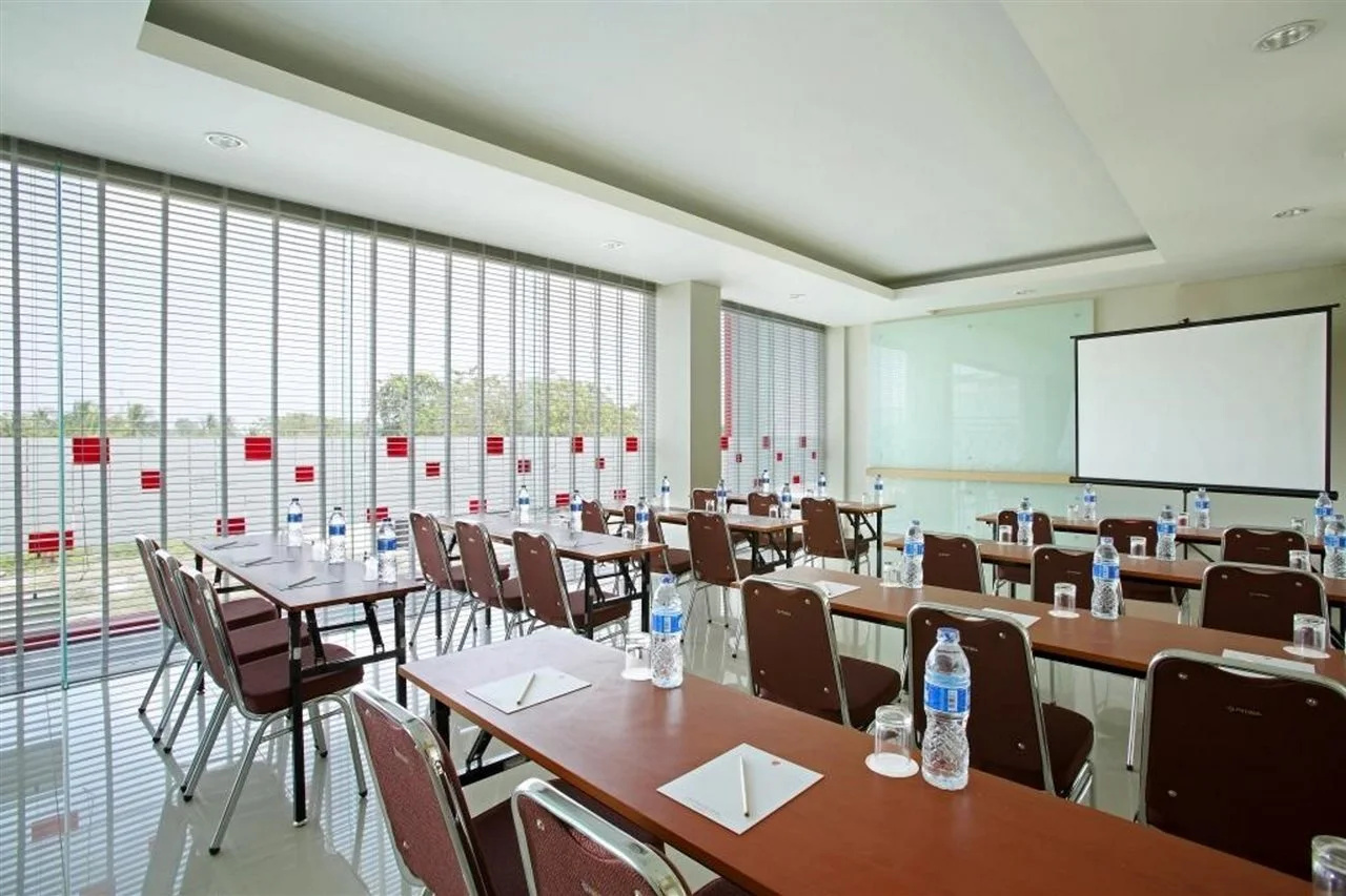 Foto - Amaris Hotel Bekasi Barat