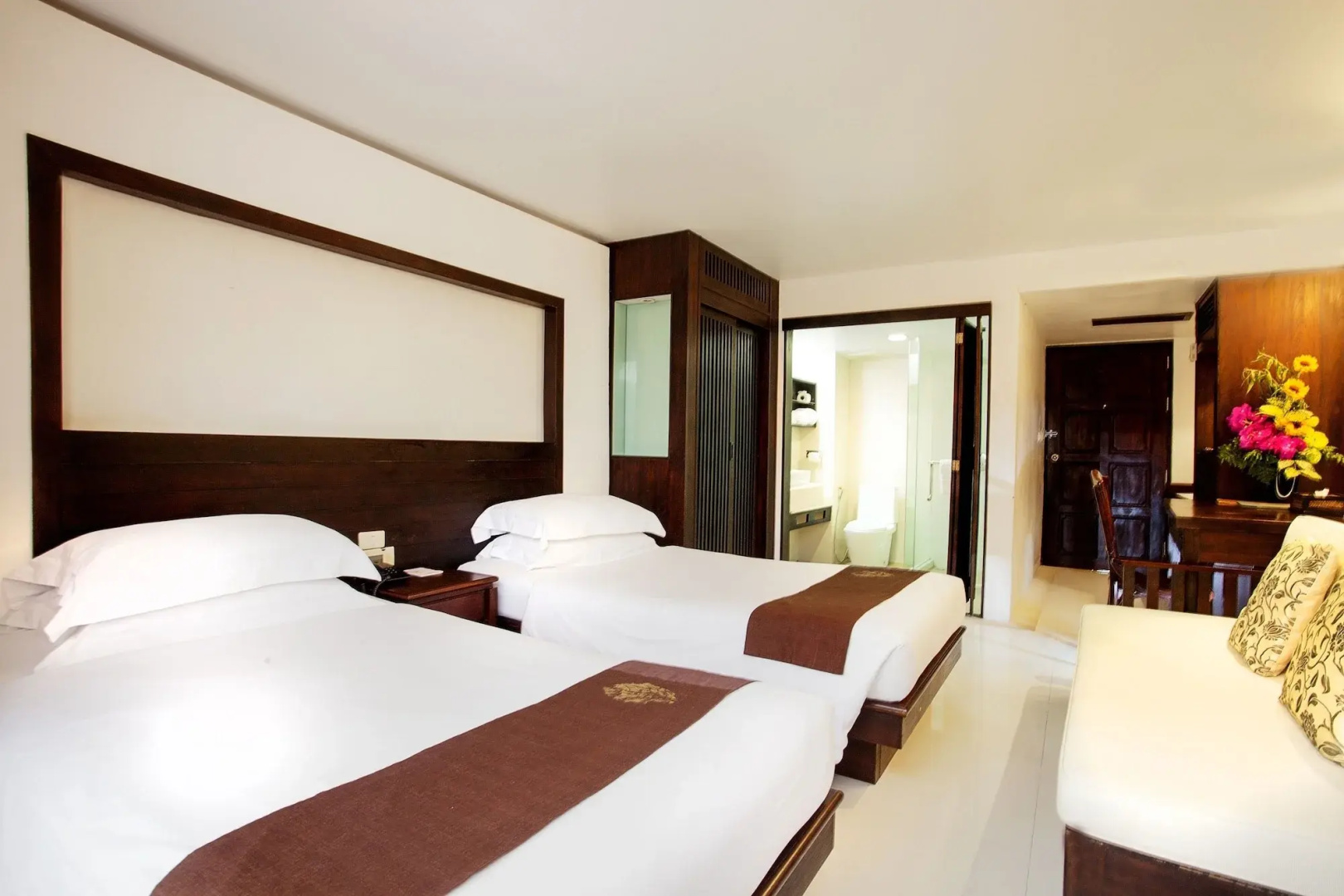 Photo - Safari Beach Hotel