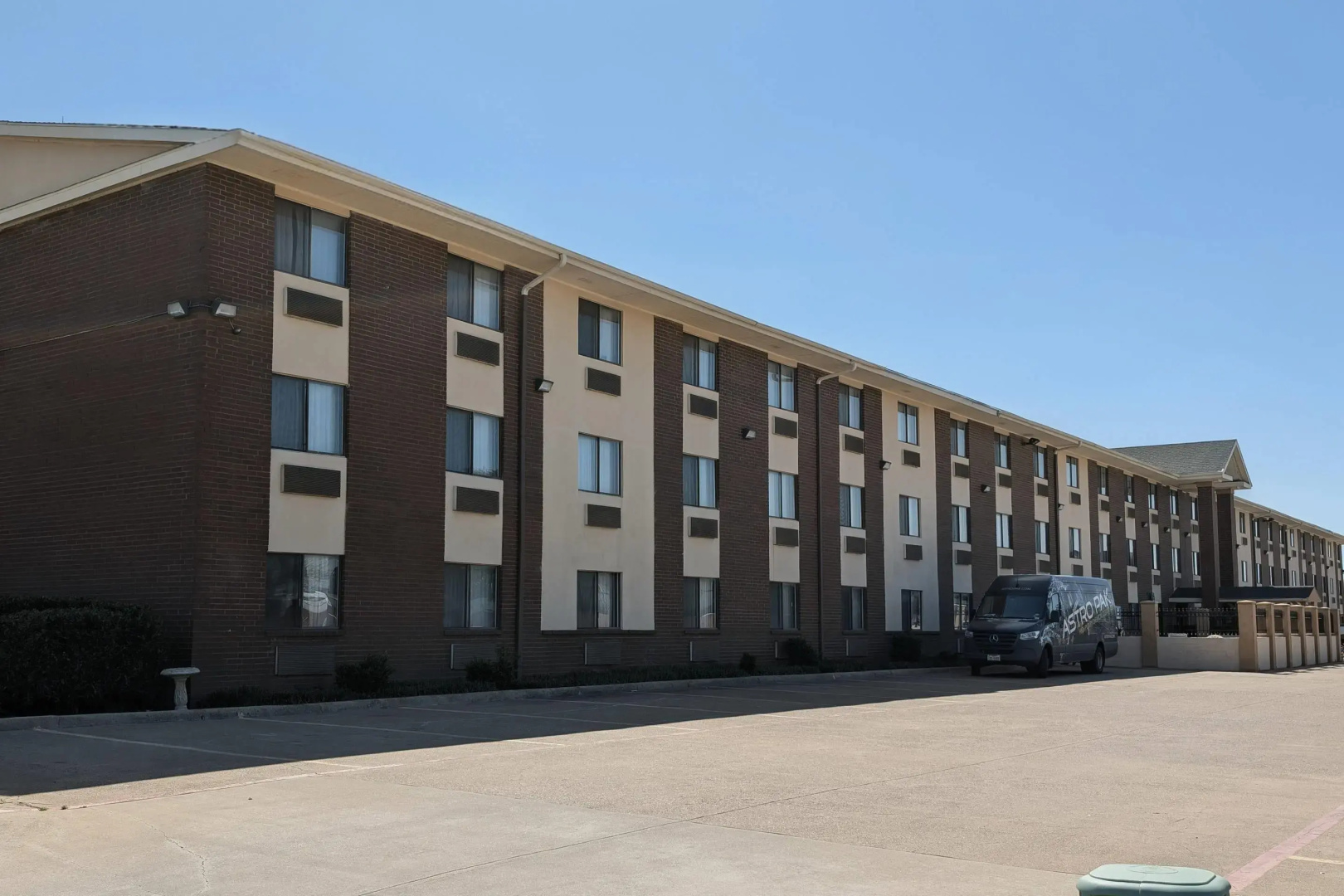 Photo - Quality Inn DFW Airport North