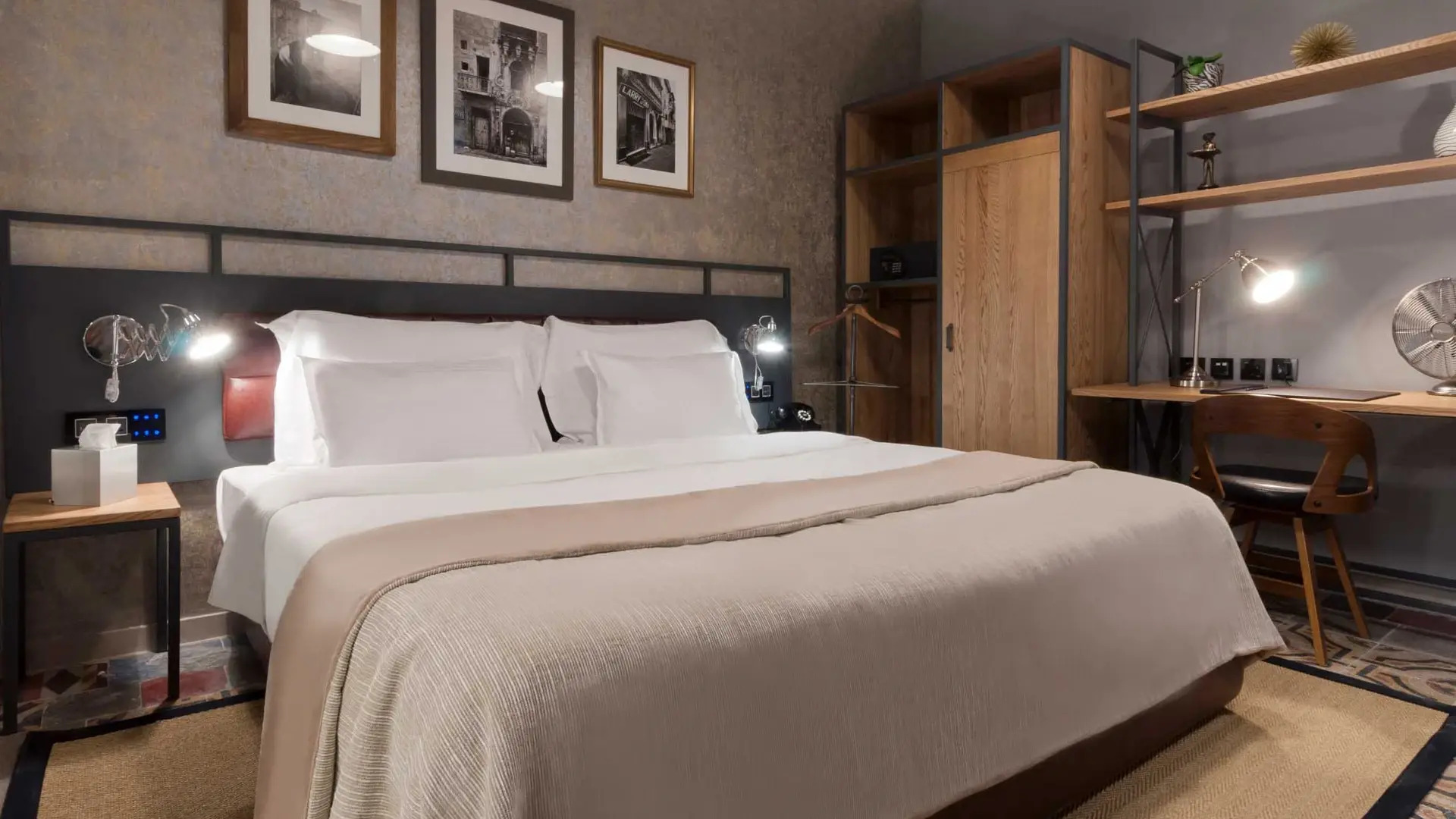 Photo - AX The Saint John