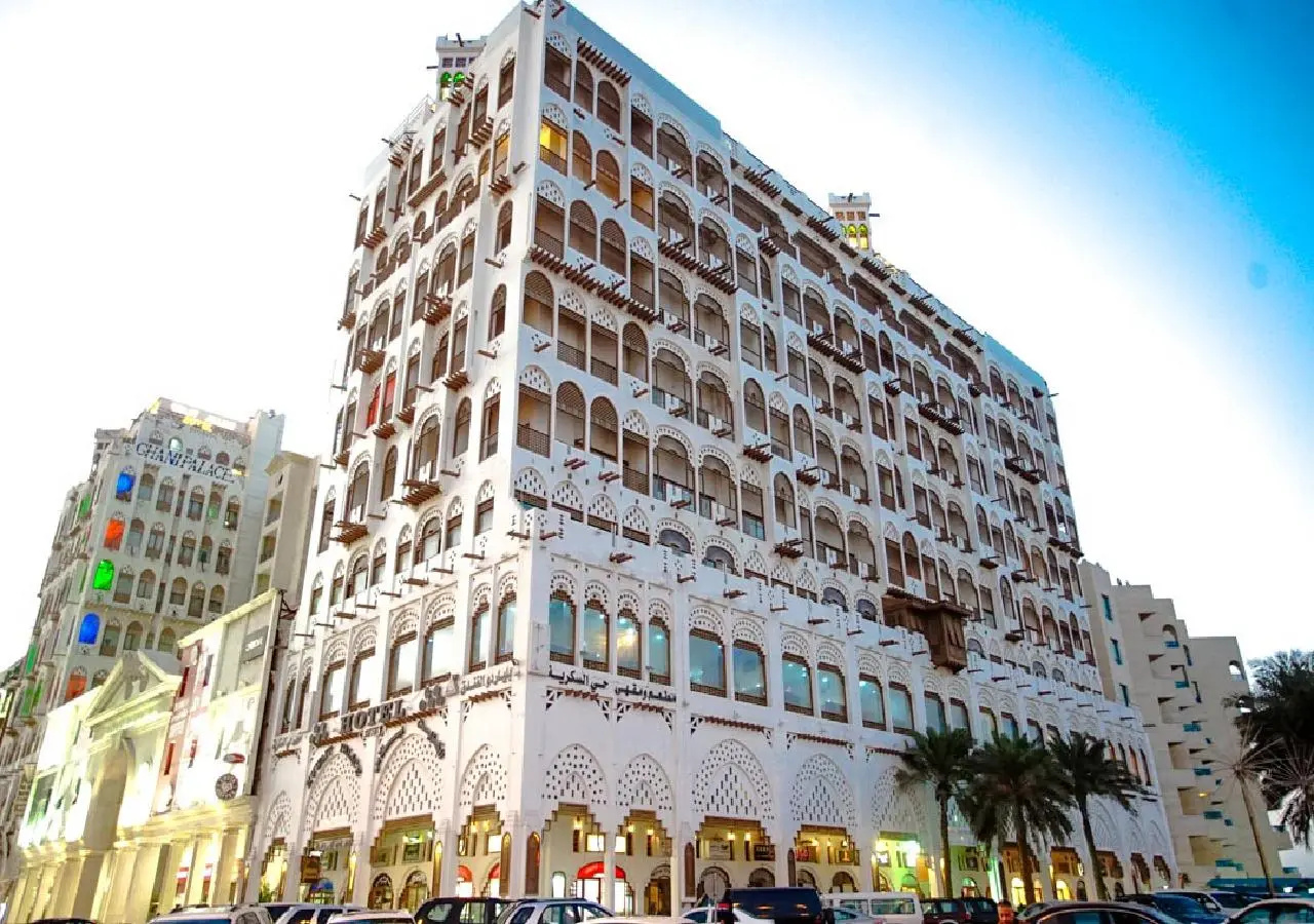 Kuwait Palace Hotel — фото 1