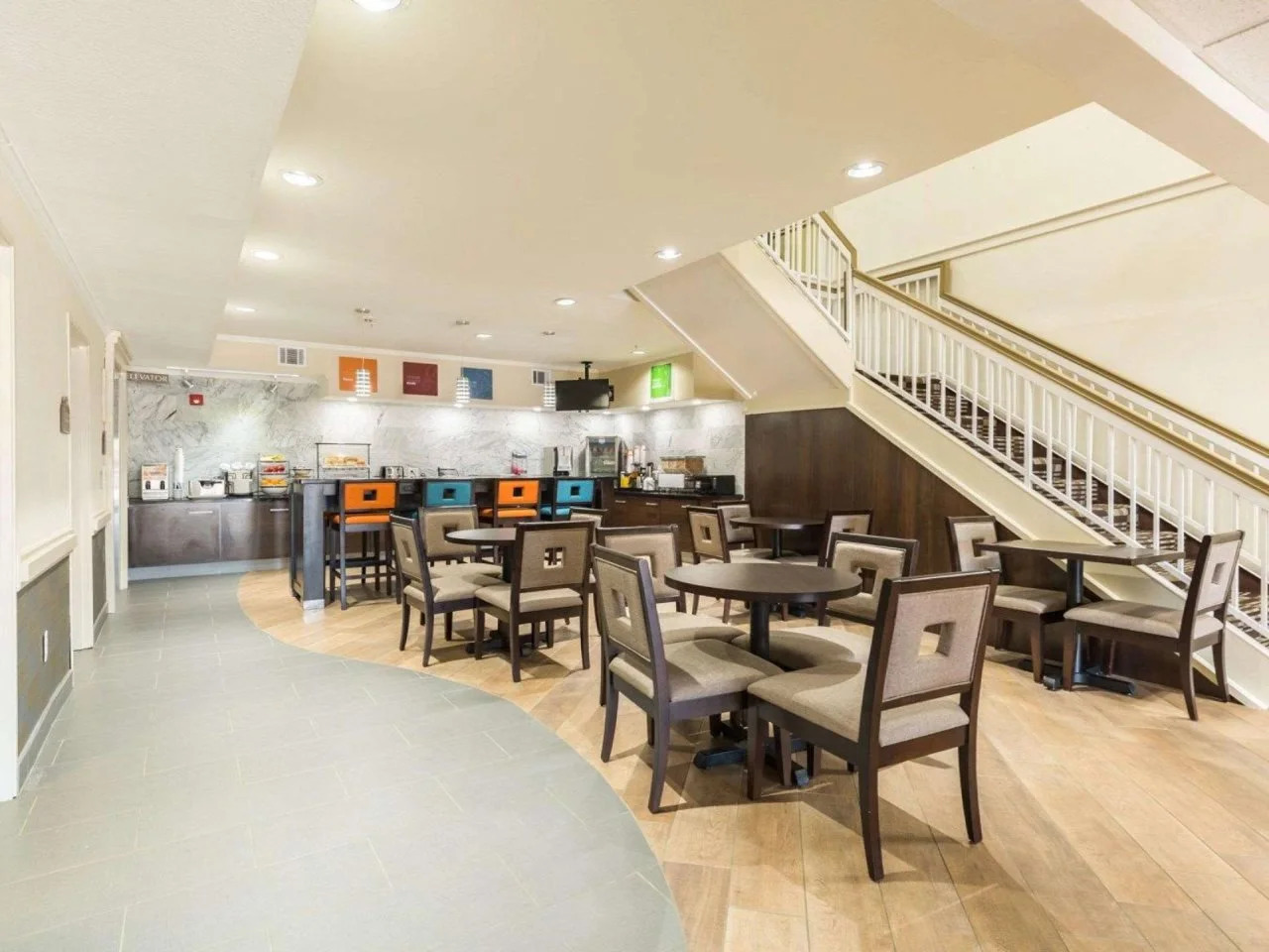 Foto - Econo Lodge Inn & Suites East Houston I-10