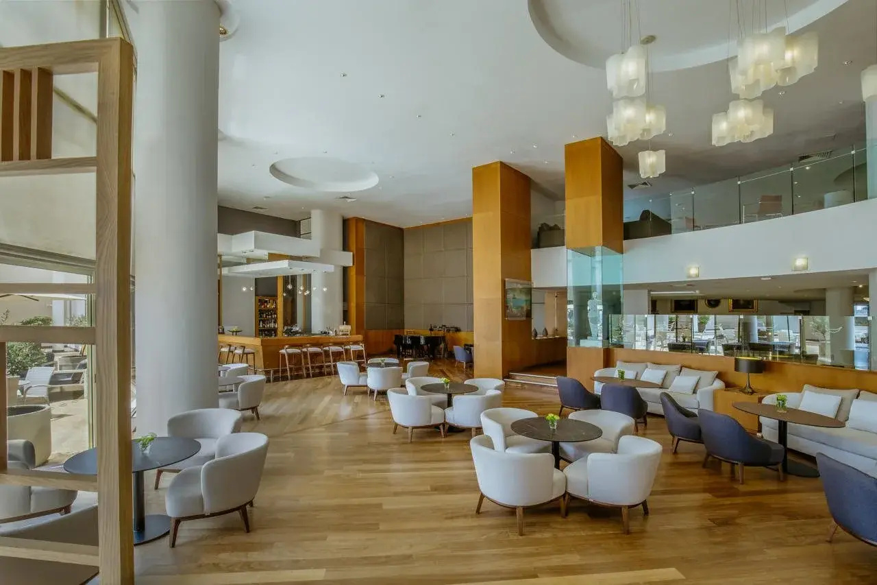 Foto - Golden Bay Beach Hotel