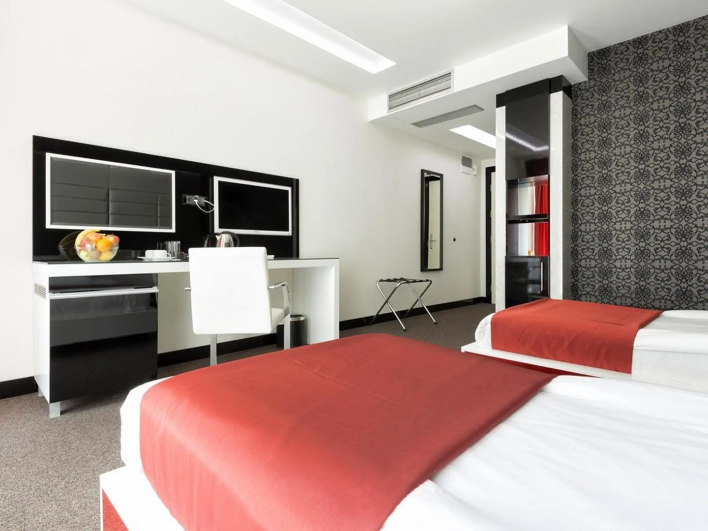 Photo - Nova City Hotel Signature Collection