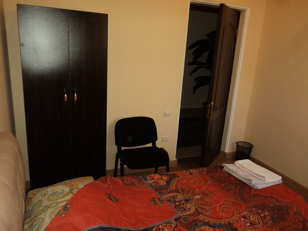 Photo - Komitas Avenue Guest House