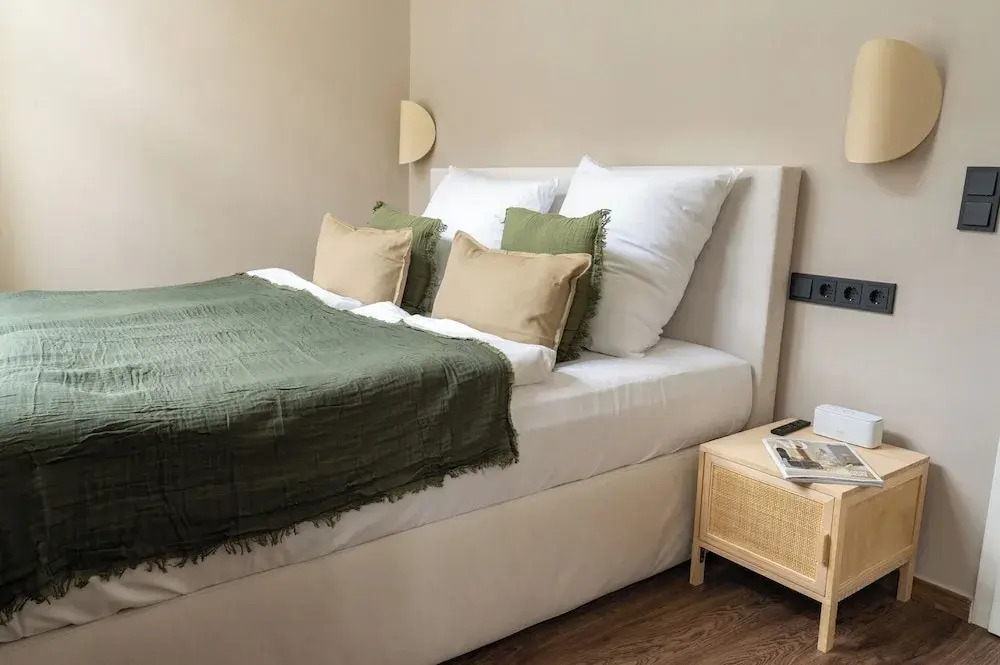 Photo - The Charming by Curt Suites