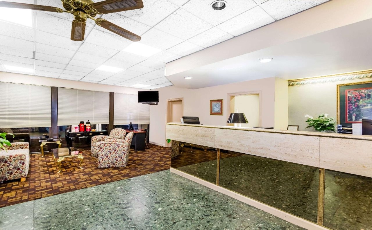 Photo - Red Roof Inn Savannah – Southside/Midtown