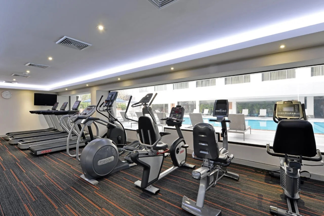 Photo - Twin Towers Hotel